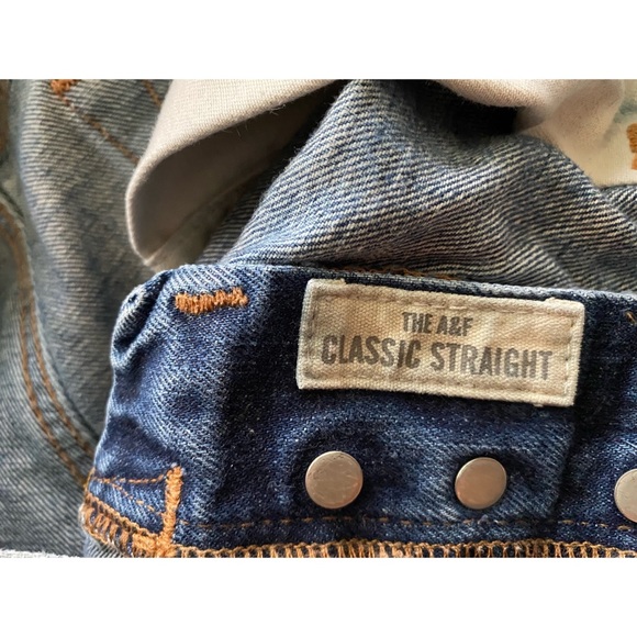 Abercrombie & Fitch The A&F Classic Straight Button Down Medium Wash Denim 32x32 - Picture 6 of 6